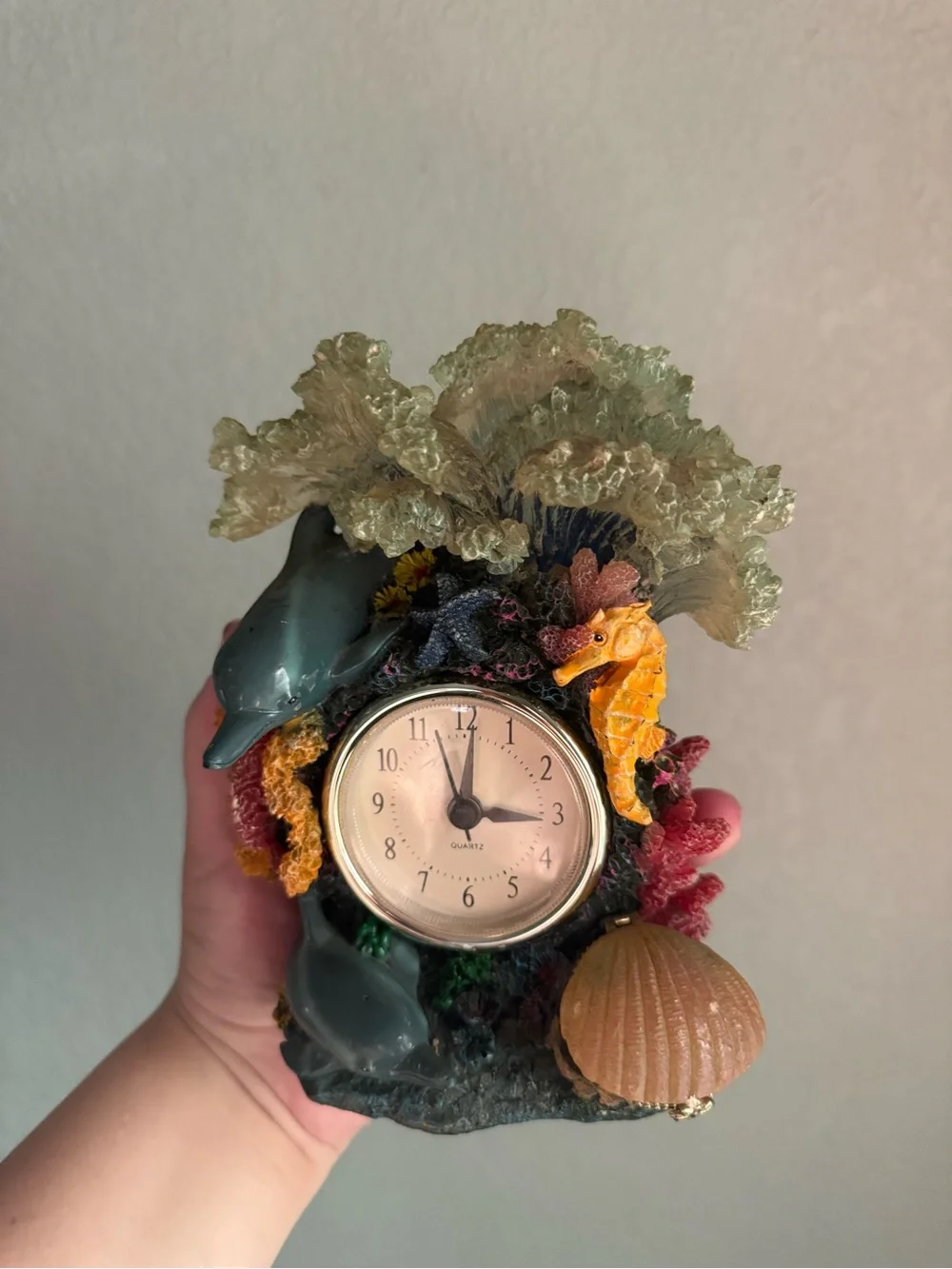 Vintage Underwater Coral Reef Table Clock - Yellow & Green Accent